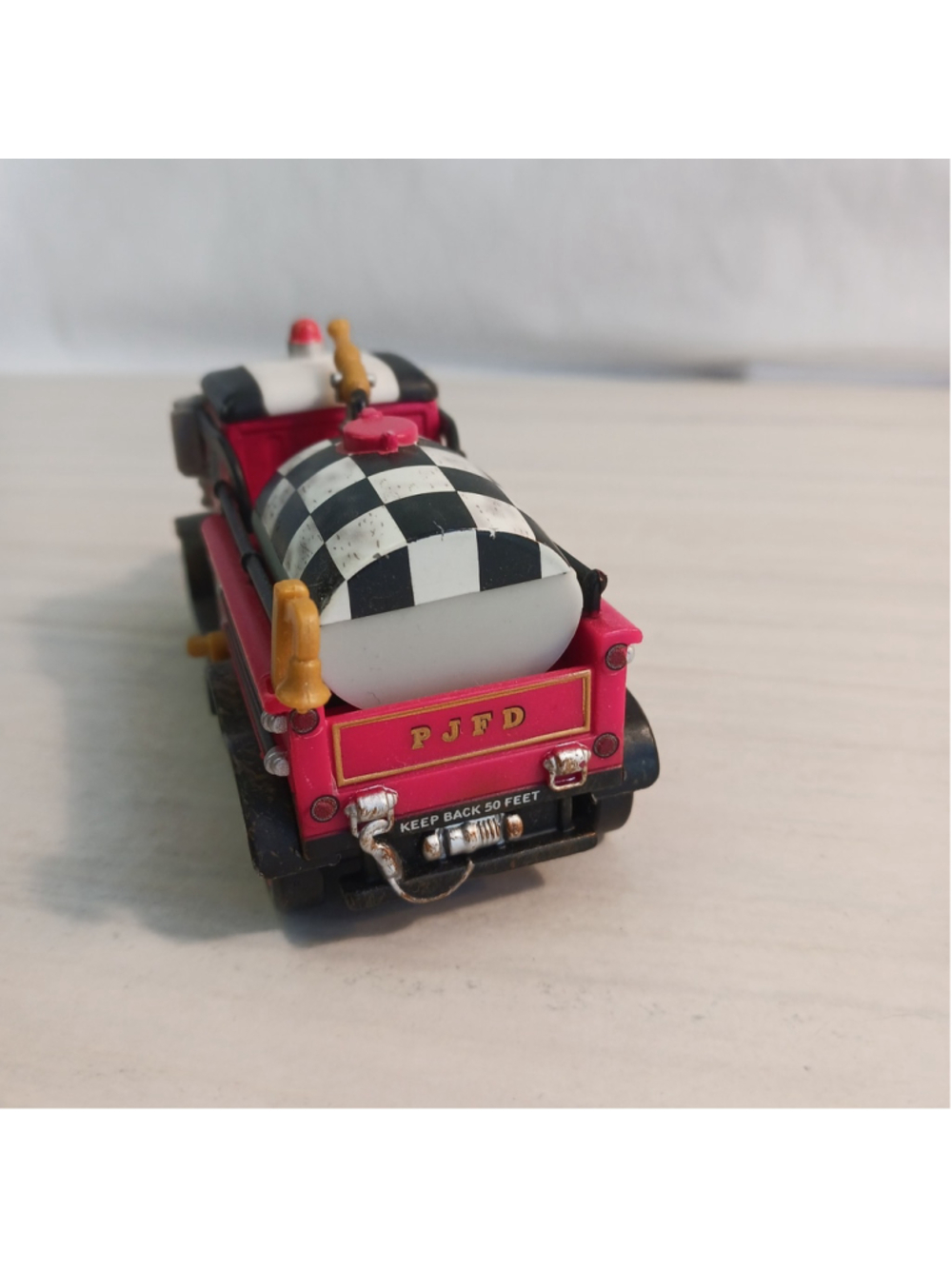 Disney Pixar Planes Mayday Fire Truck Fire & Rescue Diecast 1:55 Mattel - Picture 5 of 7